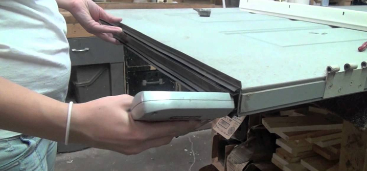 damaged steel door repair Rosedale